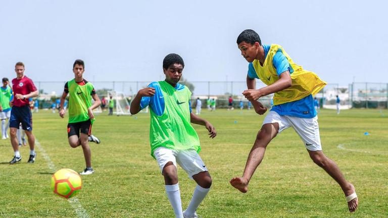 مدارس كرة القدم